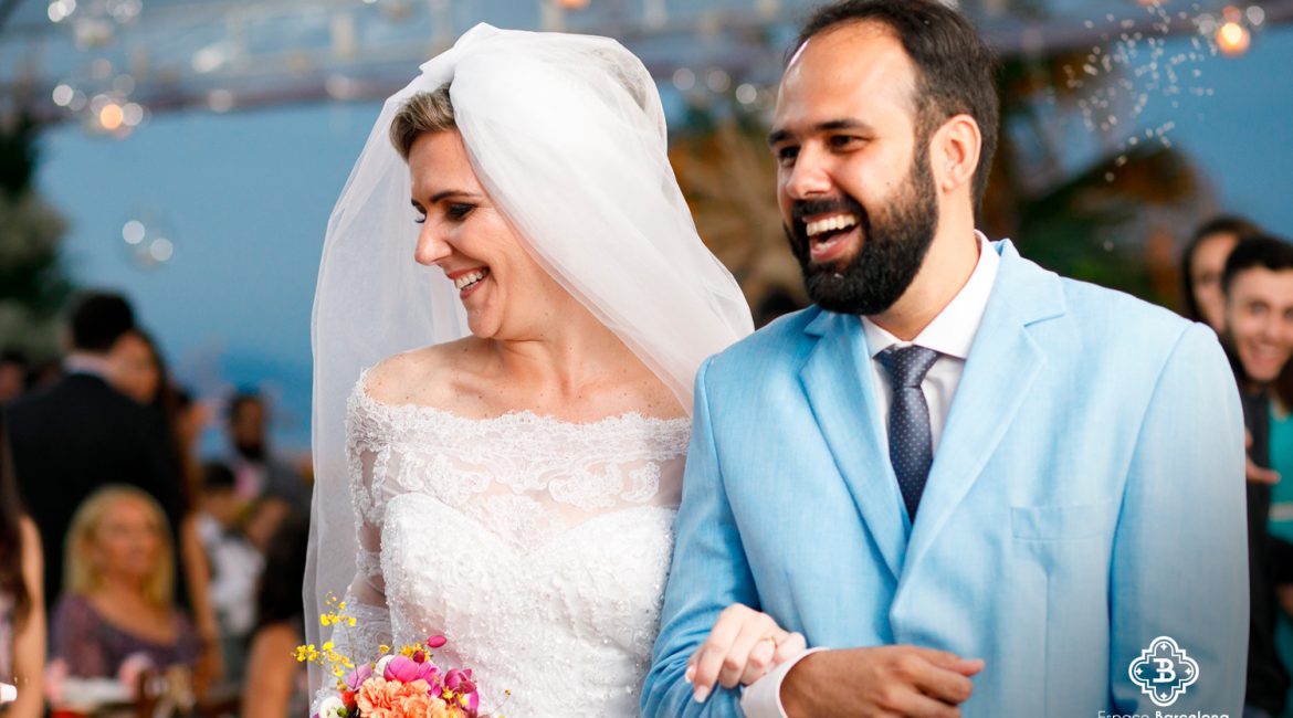 Casamento ao ar livre: dicas para a roupa dos noivos